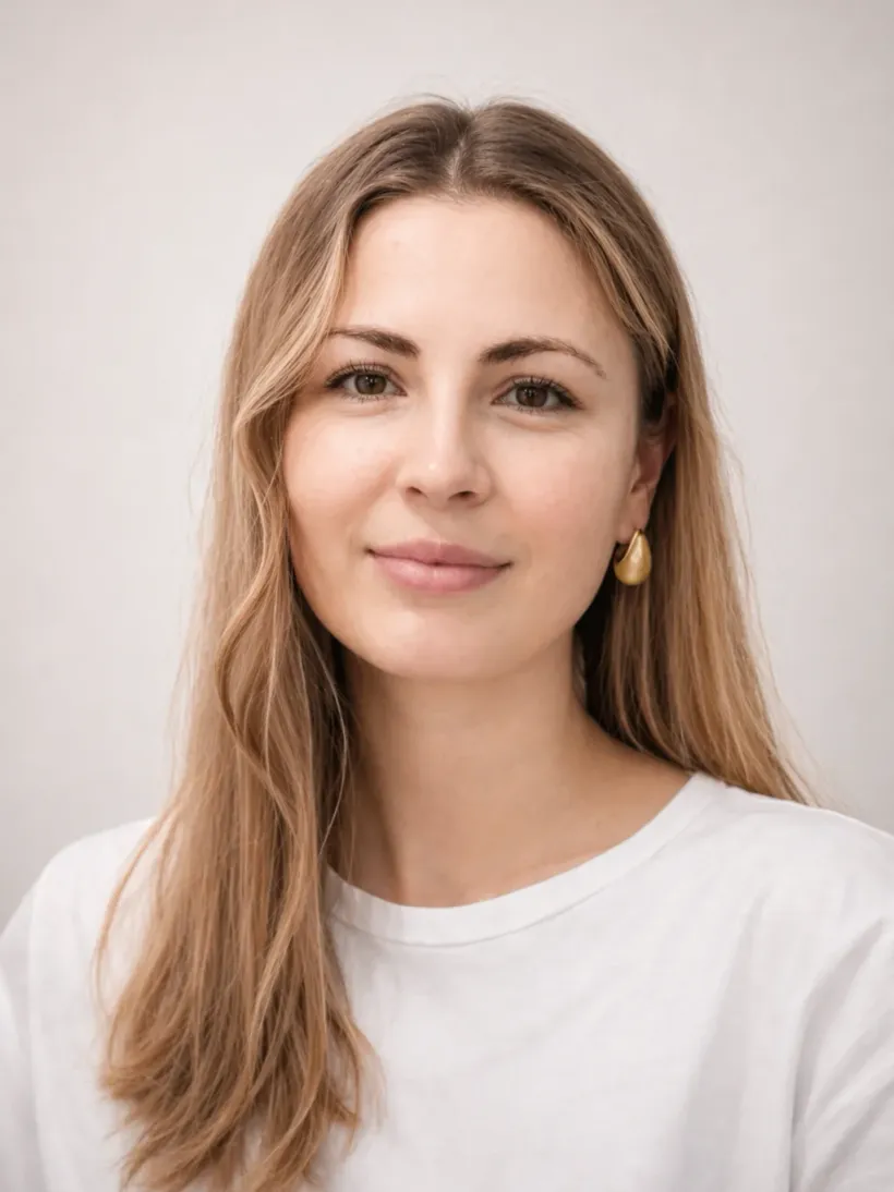 Dr Ewelina Mazur — specjalista dermatolog-wenerolog, założycielka kliniki De Cute